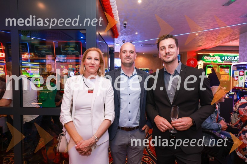  Tanja Srečkovič Bolšec,  direktorica, Zavod za turizem Ptuj;  ... ;  Damijan Turk, regionalni vodja, Admiral SlovenijaOtvoritev prenovljenega Casina Admiral Maribor