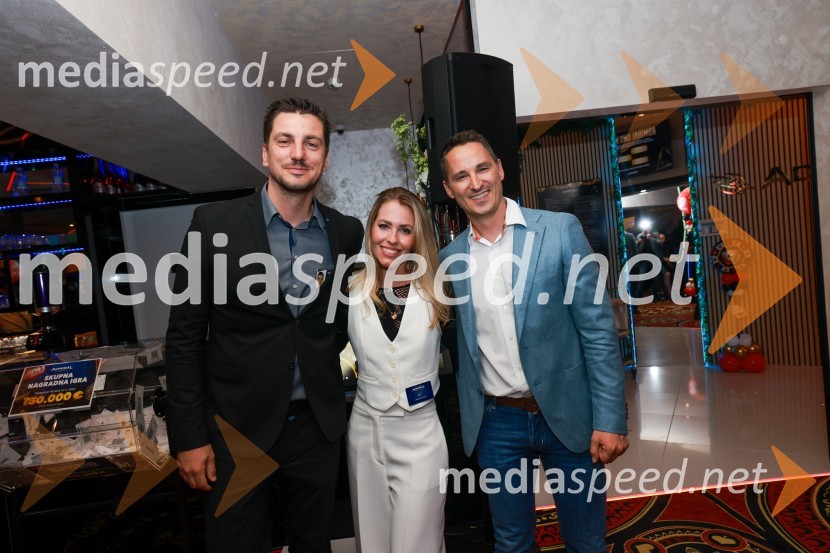  Damijan Turk, regionalni vodja, Admiral Slovenija;  Natalija Veronik, moderatorka, Radio City; mag. Klemen Čaleta, direktor, Admiral SlovenijaOtvoritev prenovljenega Casina Admiral Maribor