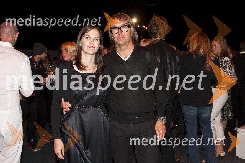 Mitja Sojer - Mič, lastnik salonov Mič Styling z ženoPredstavitev BMW Z4 Roadster in predpremiera BMW Series 5 Gran Turismo