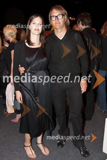 Mitja Sojer - Mič, lastnik salonov Mič Styling z ženoPredstavitev BMW Z4 Roadster in predpremiera BMW Series 5 Gran Turismo