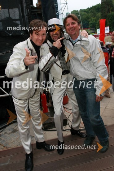 Člana skupine Soulfingers in Bojan Gerič, vodja turizma v Športnem centru PohorjeRadio City, koncert 2009