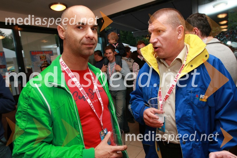 Igor Kenda, direktor oglaševalske agencije DCC marketing d.o.o in Dragutin Mate, nekdanji minister za notranje zadeveRadio City, koncert 2009