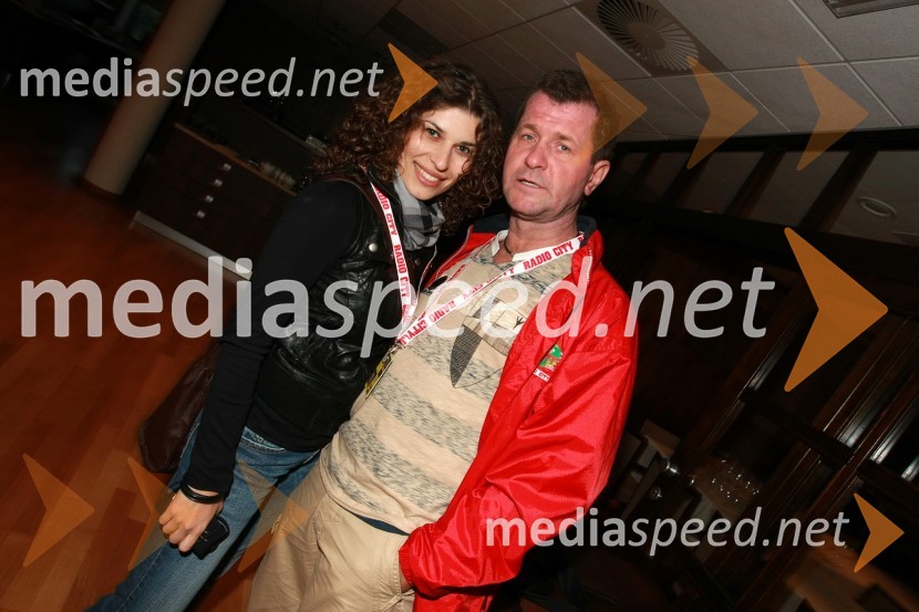 Natalija Bratkovič, voditeljica na televiziji RTS Maribor in Andrej Okreša, novinar Radia CityRadio City, koncert 2009