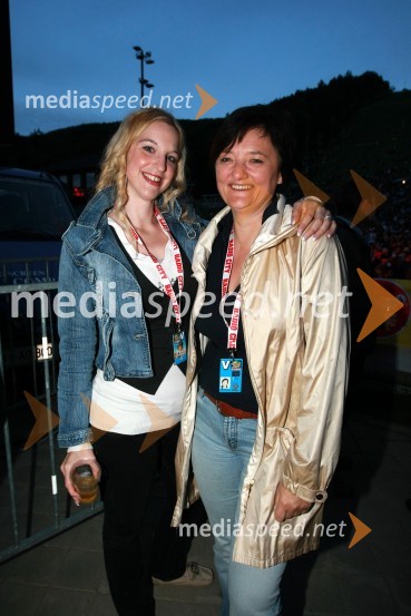 Katja Blažič, urednica revije Wellness in Duška Vuga Cizl, direktorica agencije MediamixRadio City, koncert 2009