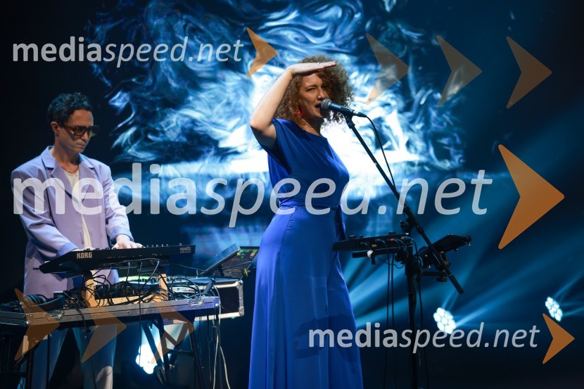 Janja Garnbret vozi Lexus LBX