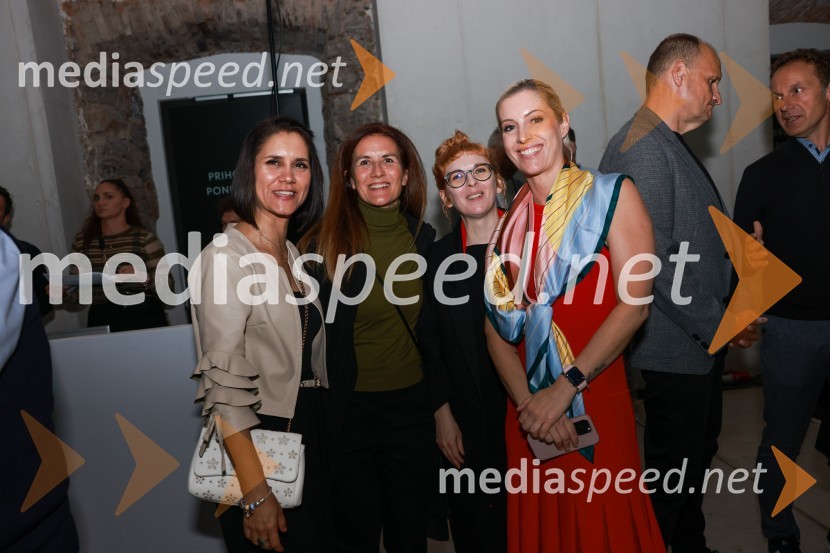  ... ;  ... ;  ... ;  Maša Meden, vodja mobilnosti, marketinga in komunikacij, Toyota SlovenijaJanja Garnbret vozi Lexus LBX