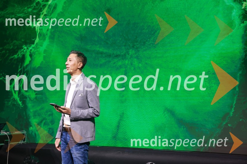  Yosuke Arai, predsednik in glavni izvršni direktor, Toyota Adria d.o.o.Janja Garnbret vozi Lexus LBX