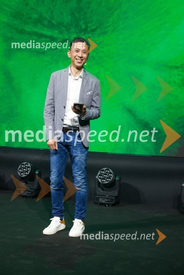  Yosuke Arai, predsednik in glavni izvršni direktor, Toyota Adria d.o.o.Janja Garnbret vozi Lexus LBX