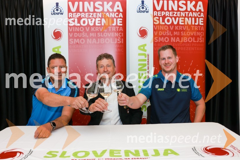  Robi Fišer, selektor Slovenske vinske reprezentance;  Danilo Steyer,   vinar, Steyer Vina; vinski vitez, predsednik Vinske reprezentance Slovenije;  Nejc Ščurek, nogometaš Vinske reprezentance SlovenijeNovinarska konferenca – VINO EURO 2024