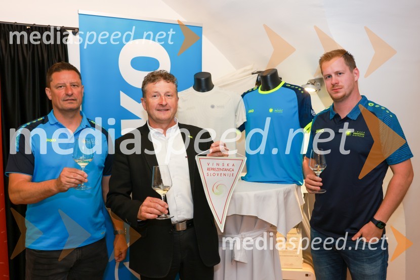  Robi Fišer, selektor Slovenske vinske reprezentance;  Danilo Steyer,   vinar, Steyer Vina; vinski vitez, predsednik Vinske reprezentance Slovenije;  Nejc Ščurek, nogometaš Vinske reprezentance SlovenijeNovinarska konferenca – VINO EURO 2024