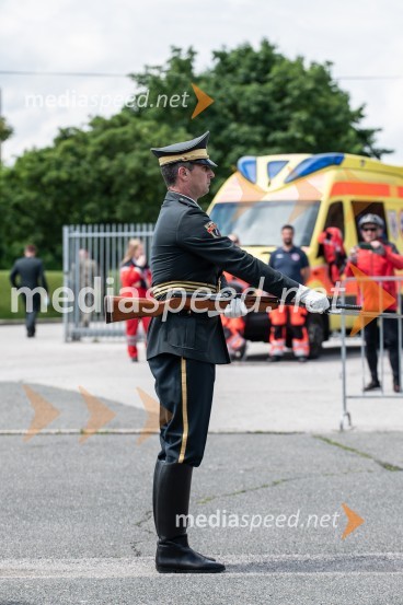  Klemen Bučan, radijski voditelj, stand-up komik, DJDan Slovenske vojske 2024