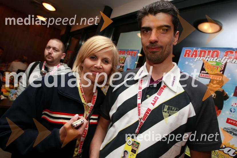 Anita Mlakar, odnosi z javnostjo Radio City in Bor Greiner, odgovorni urednik na Radiu CityRadio City, koncert 2009