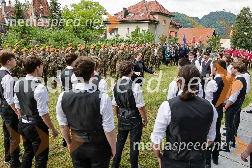 V Parku slovenske himne poklon Slovenski vojski
