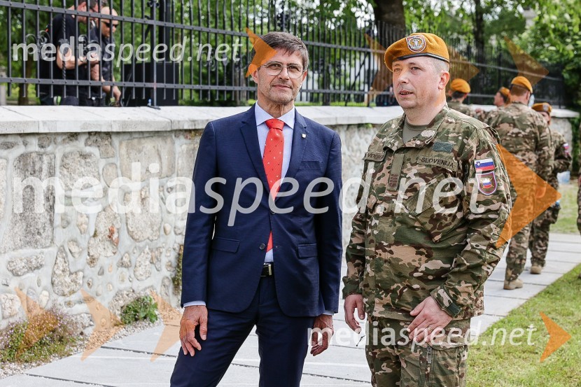  Matjaž Rakovec, župan Mestne občine Kranj;  ... V Parku slovenske himne poklon Slovenski vojski