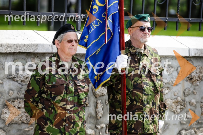 V Parku slovenske himne poklon Slovenski vojski