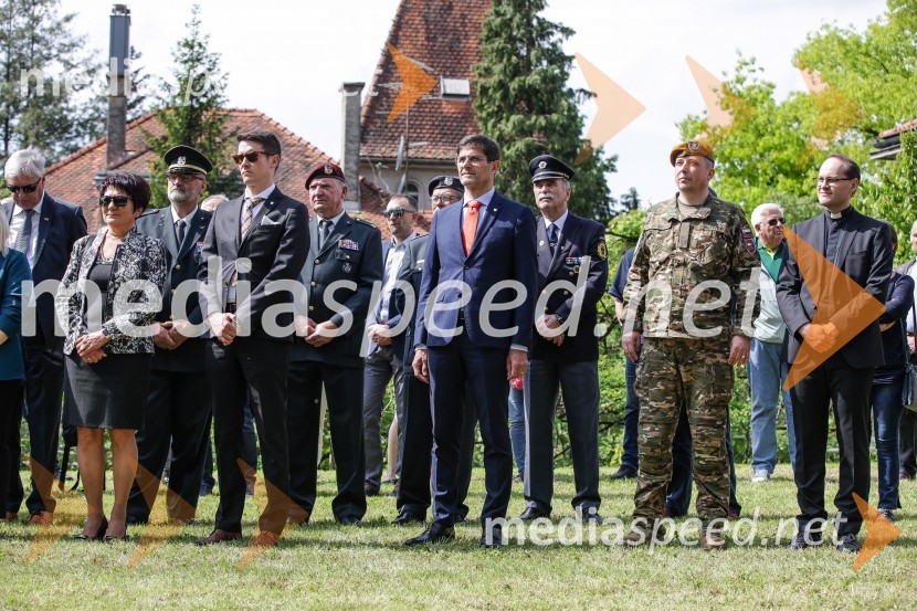 V Parku slovenske himne poklon Slovenski vojski