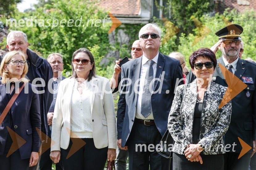 V Parku slovenske himne poklon Slovenski vojski