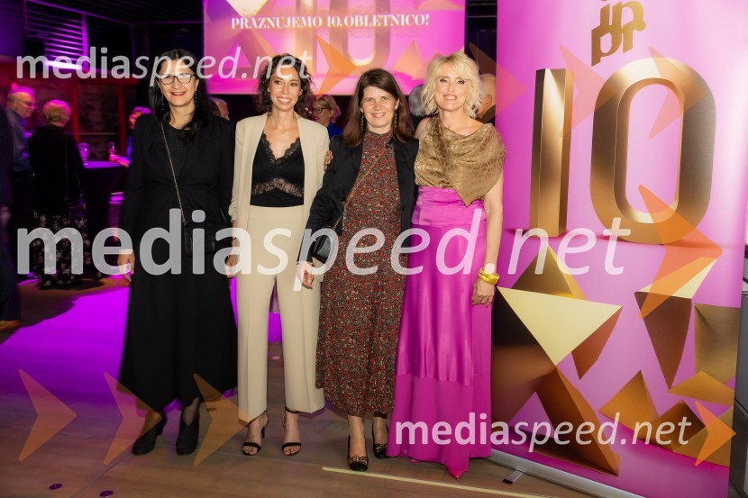  Vera Kovačevič, svetovalka za komuniciranje, LEK ;  Petra Kregar, starejša svetovalka za komuniciranje, IPPR;  Katja Dolenec;  Irena Pavčič, direktorica, IPPRČista desetka – 10. obletnica agencije IPPR