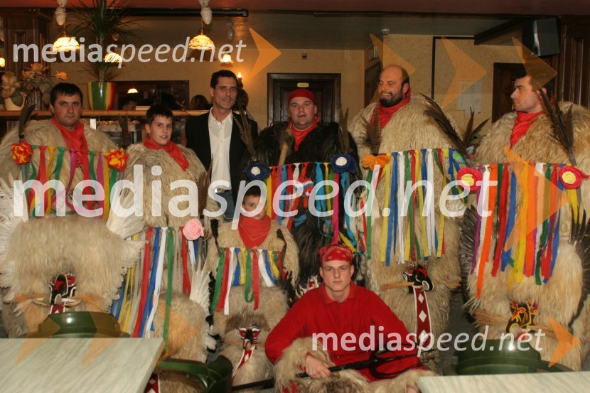 Ptujski kurenti in Stojan AuerPodalpski večer, snemanje nove oddaje na Net Tv