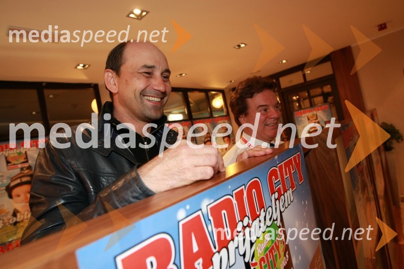 Matjaž Kovačič, predsednik uprave Nova KBM d.d. in Mišo Hölbl, direktor in lastnik Radia CityRadio City, koncert 2009