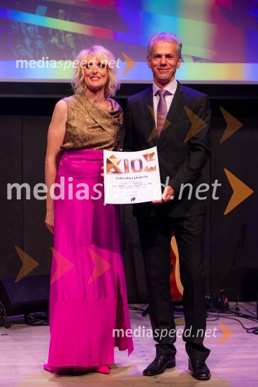  Irena Pavčič, direktorica, IPPR; prof. dr. Marko Topič, dekan, Fakulteta za elektrotehnikoČista desetka – 10. obletnica agencije IPPR