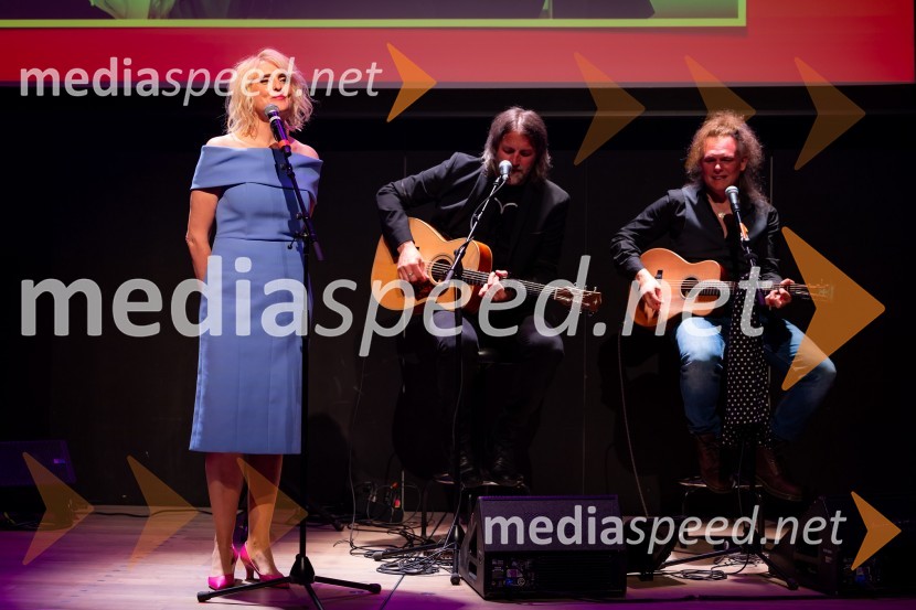  Irena Pavčič, direktorica, IPPR;  Matevž Šalehar-Hamo, glasbenik, Hamo & Tribute 2 Love;  Peter Dekleva, glasbenik, Hamo & Tribute 2 LoveČista desetka – 10. obletnica agencije IPPR