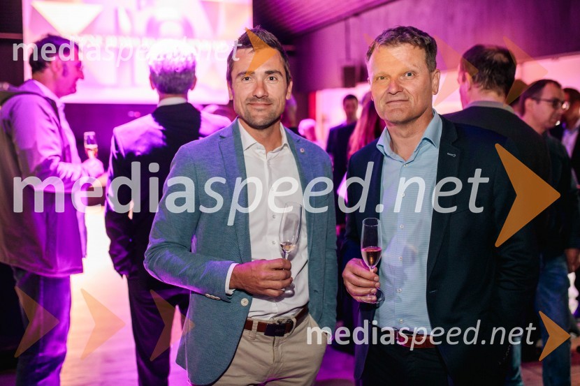  Matej Resnik, direktor, FARME IHAN - KPM d.o.o.;  Matjaž Omladič,  direktor družbe KOTOČista desetka – 10. obletnica agencije IPPR