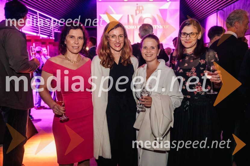  Mojca Trampuš,  vodja marketinga in komuniciranja v družbi KOTO;  Tjaša Toni Skubic, Mediade;  Lučka Žnidarčič;  Petra RakarČista desetka – 10. obletnica agencije IPPR
