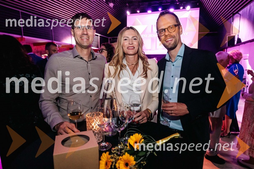  Rok Zagruševcem, marketing, Hisense Europe;  Alenka Potočnik Anžič, direktorica marketinga, Hisense Europe;  Miloš Suša, spletni medijski specialist iPROMČista desetka – 10. obletnica agencije IPPR