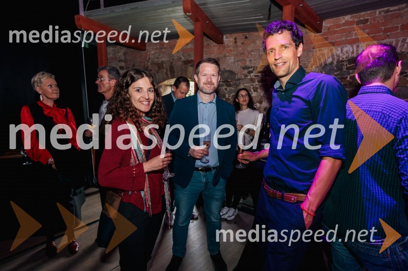  Sarah Neubauer, N1;  Martin Tomažin, Bloomberg Adria;  Jonas Sonennschein, UmanoteraČista desetka – 10. obletnica agencije IPPR