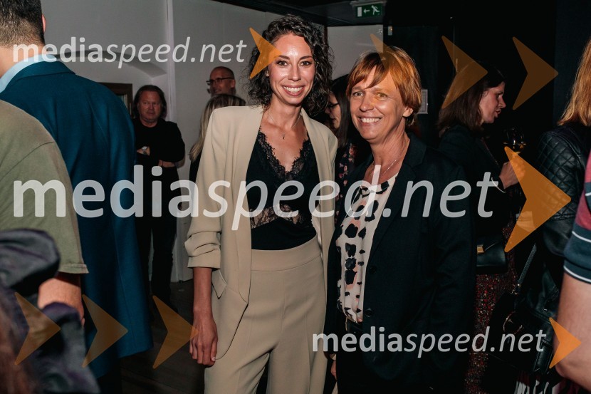  Petra Kregar, starejša svetovalka za komuniciranje, IPPR;  Darja Petrica, predstavnica družbe Air France v SlovenijiČista desetka – 10. obletnica agencije IPPR