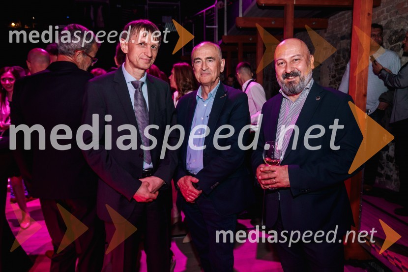 prof. dr Marko Munih, Fakulteta za elektrotehniko; prof. dr. Janez Bešter, Fakulteta za elektrotehniko; prof. dr. Boštjan Batagelj,  Fakulteta za elektrotehnikoČista desetka – 10. obletnica agencije IPPR