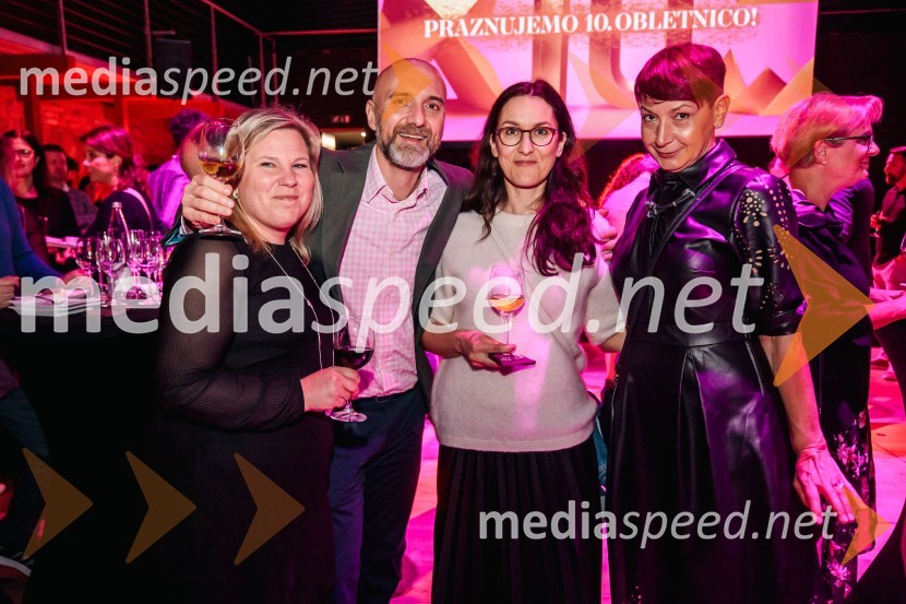  Alenka  Vodenik, Adria Media;  Aleš Cipot, Adria Media;  Alenka Sušnik,  Finance;  Nataša Smernov, IABČista desetka – 10. obletnica agencije IPPR