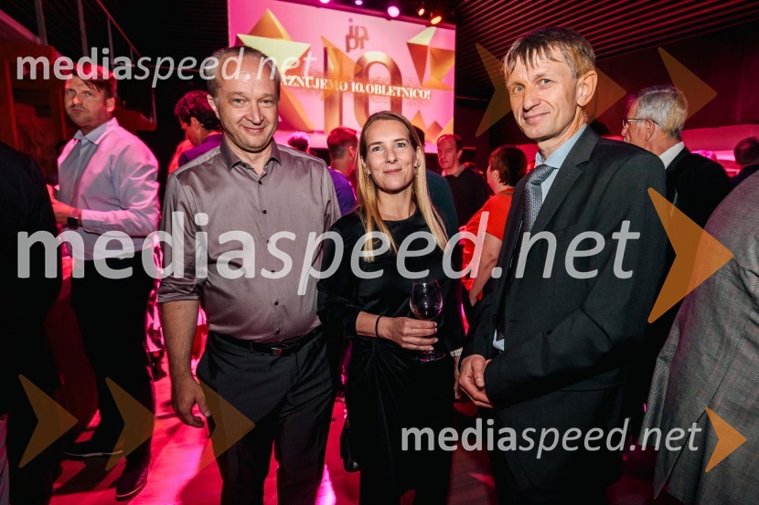  Primož Govekar, Info hiša;  Jana Štokovič, POP TV; prof. dr Marko Munih, Fakulteta za elektrotehnikoČista desetka – 10. obletnica agencije IPPR