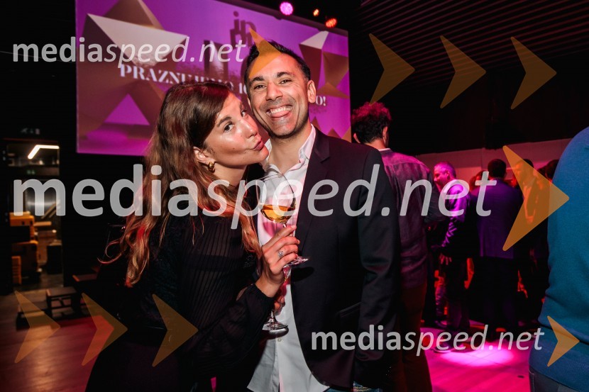  Kaja Kovič, novinarka, Marketing Magazin;  Nino Denkovski, fotografČista desetka – 10. obletnica agencije IPPR