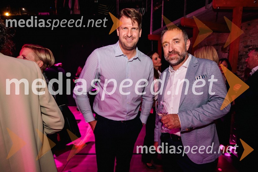  Robert Schmitzer, direktor digitalnega razvoja, Delo;  Borut  Cvetko, kreativni direktor, Mediaspeed d.o.o.Čista desetka – 10. obletnica agencije IPPR