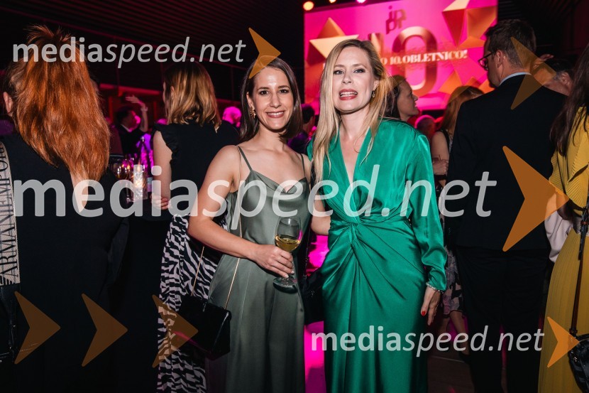  Maruša Fakin, svetovalka za komuniciranje, IPPR;  Ines Markovčič, vodja marketinga, Mladina in urednica, Super ZnamkaČista desetka – 10. obletnica agencije IPPR