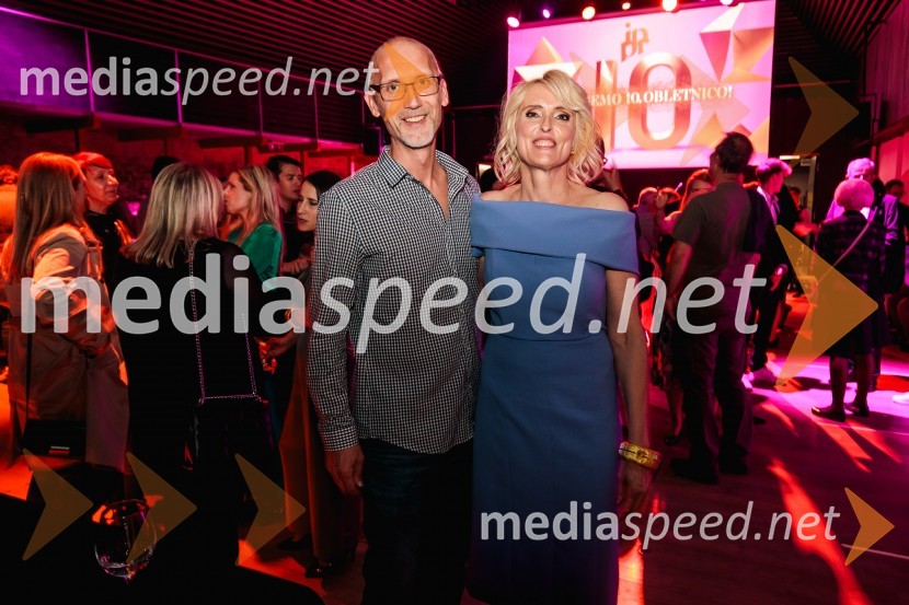  Blaž Gregorin, Invida;  Irena Pavčič, direktorica, IPPRČista desetka – 10. obletnica agencije IPPR