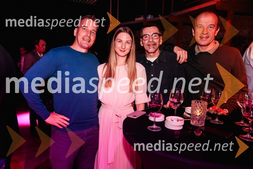  Miran Varga, Tehnokrat;  Nina Manfreda, mlajša svetovalka za komuniciranje, IPPR;  Marko Miklavc, Si21;  Igor Đurović,  InStoreČista desetka – 10. obletnica agencije IPPR