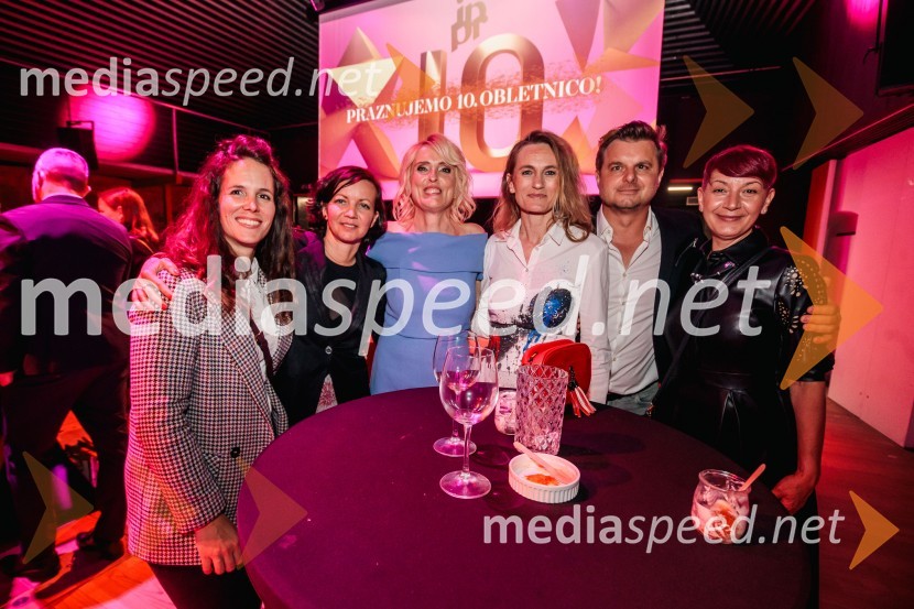  Sandra Baran, MSL;  Špela Petač, Saatchi & Saatchi;  Irena Pavčič, direktorica, IPPR;  Petja Selan;  Toni Tomašek, direktor in glavni kreativni direktor ter direktor poslovnega razvoja za Adriatik, Publicis Groupe;  Nataša Smirnov, IAB SlovenijaČista desetka – 10. obletnica agencije IPPR