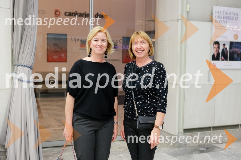  Janja Krivec;  ... Beethovnov orkester iz Bonna na odru Gallusove dvorane Cankarjevega doma