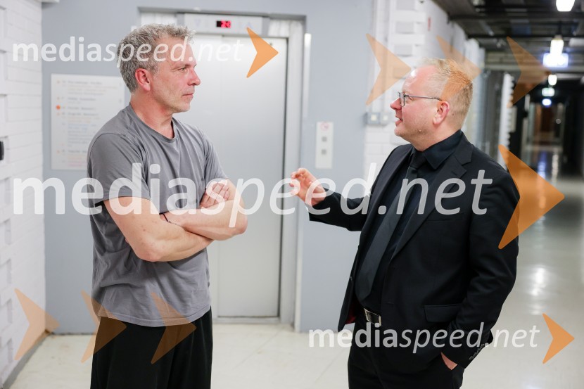  Dirk Kaftan, dirigent; mag. Aleš Drenik, vodja programa resne glasbe, opere in balet, Cankarjev domBeethovnov orkester iz Bonna na odru Gallusove dvorane Cankarjevega doma