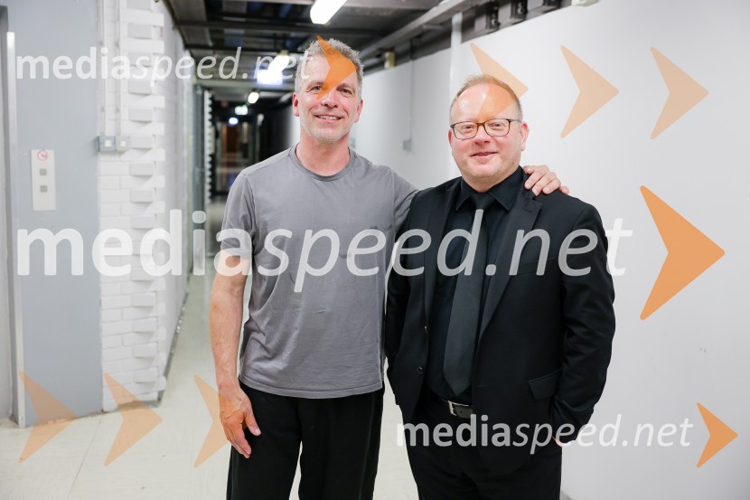  Dirk Kaftan, dirigent; mag. Aleš Drenik, vodja programa resne glasbe, opere in balet, Cankarjev domBeethovnov orkester iz Bonna na odru Gallusove dvorane Cankarjevega doma