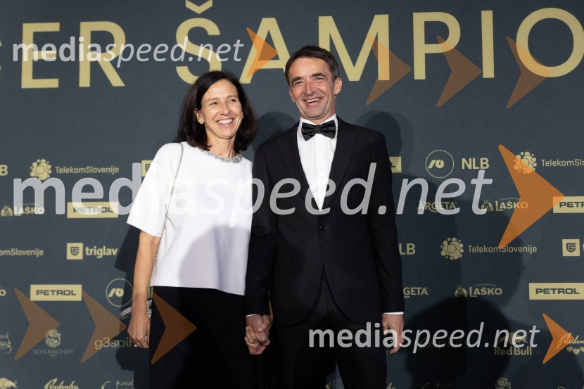  Polona Petek; dr. Franci Petek, nekdanji smučarski skakalec in nekdanji direktor SZSVečer šampionov 2024