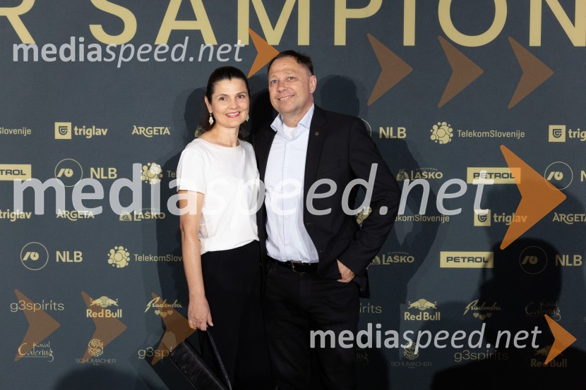 Večer šampionov 2024