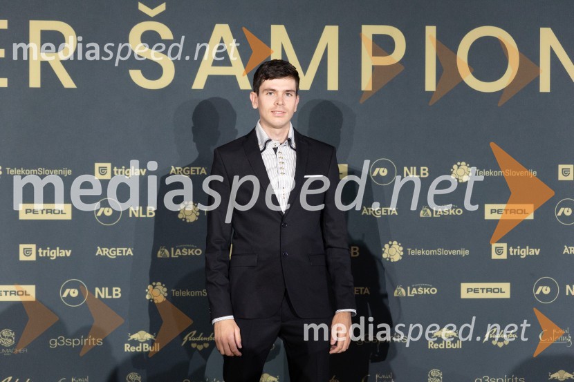 Večer šampionov 2024