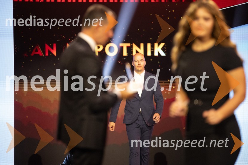 Večer šampionov 2024