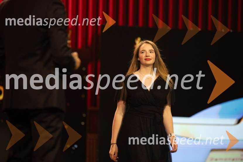  Tinkara Dolanc, smučarkaVečer šampionov 2024