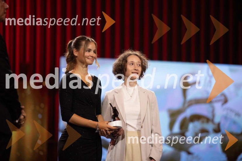  Nika Križnar, smučarska skakalka;  Nika  Prevc, smučarska skakalkaVečer šampionov 2024