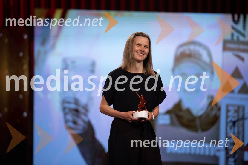  Ema  Klinec, smučarska skakalkaVečer šampionov 2024